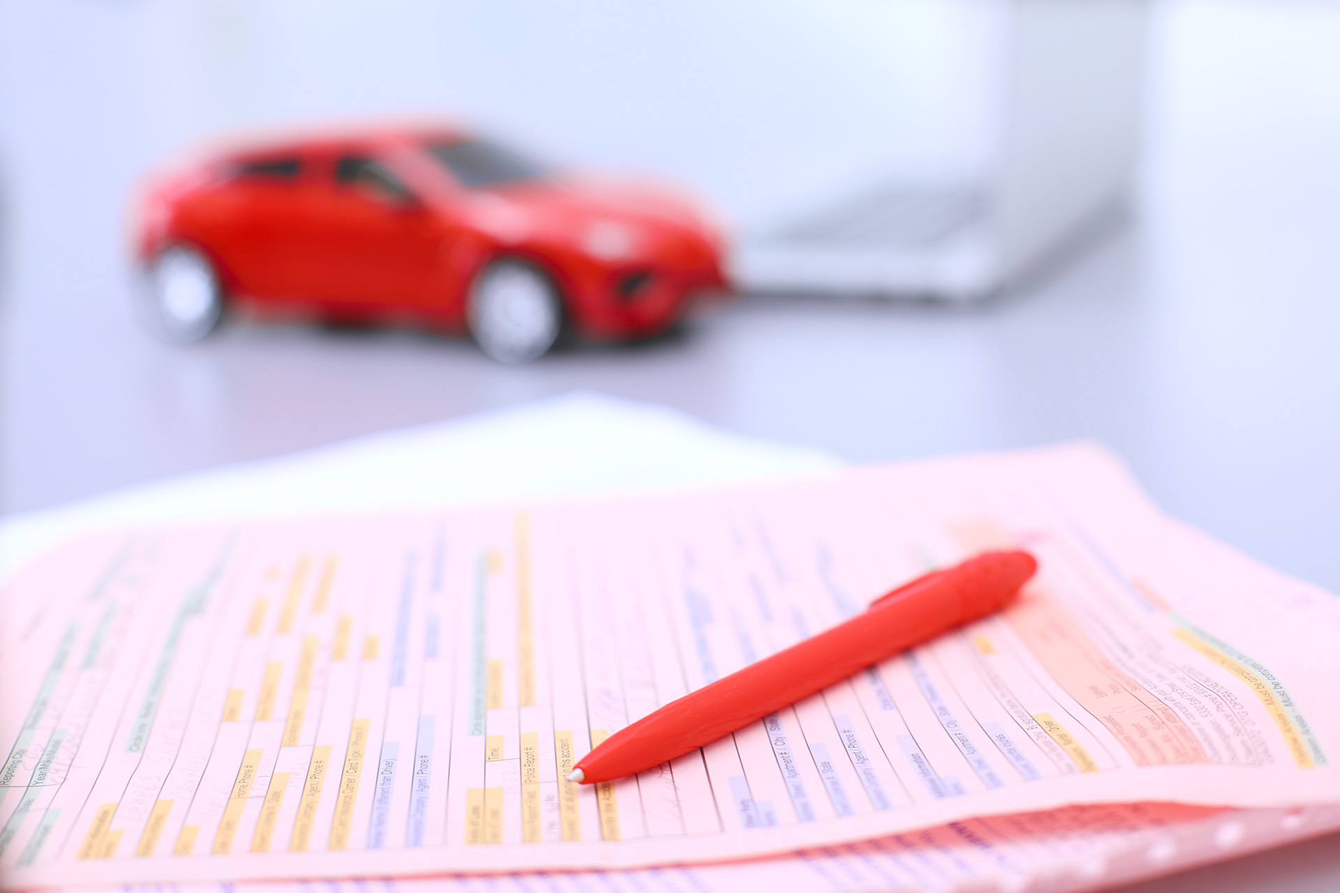 Zgłoszenie szkody do ubezpieczalnie